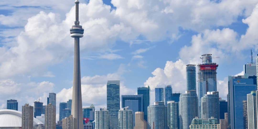 cn-tower-toronto-city-skyline-view.jpg