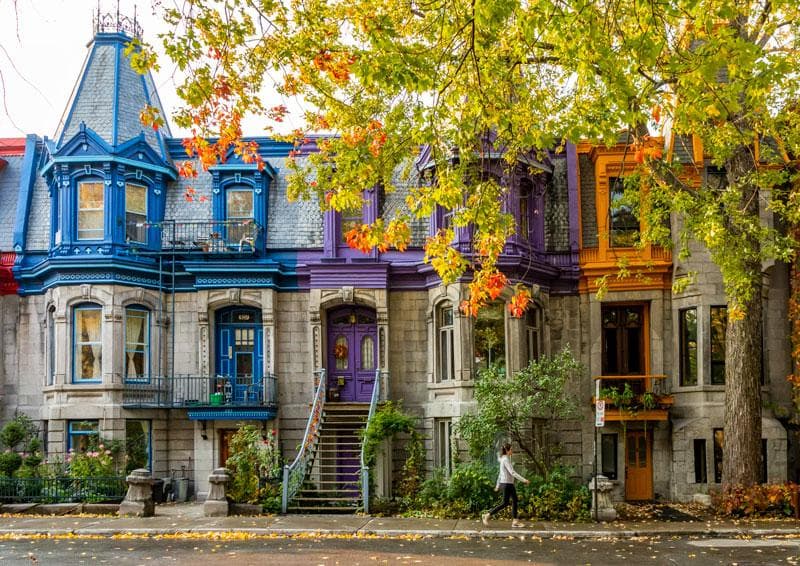 colorful-oldstyle-houses-montreal-quebec.jpeg