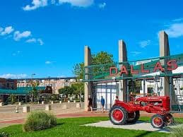 dallas-texas-tractor-entrance.jpg