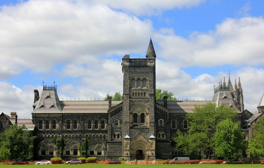 university-of-toronto-old-building-canada.jpg