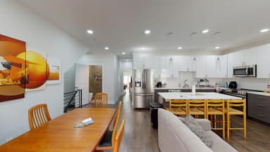 Place Preview main user avatar