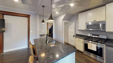 Place Preview main user avatar