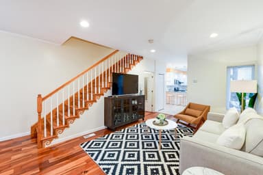 Place Preview main user avatar