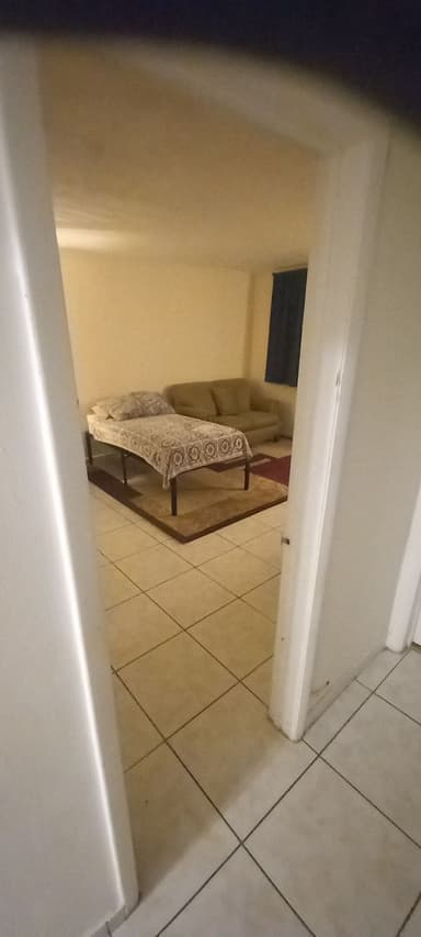 Place Preview main user avatar