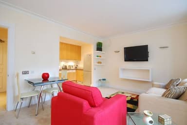 Place Preview main user avatar