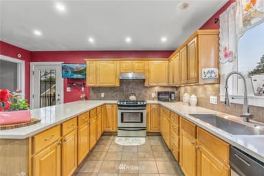 Place Preview main user avatar