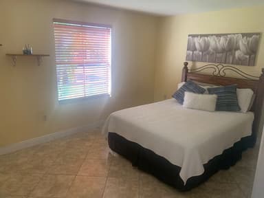 Place Preview main user avatar