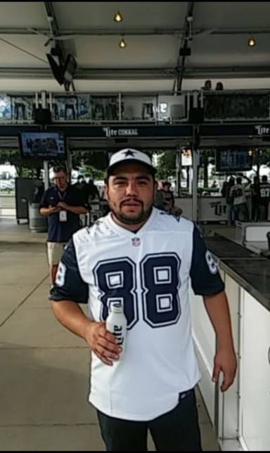 Place Preview main user avatar