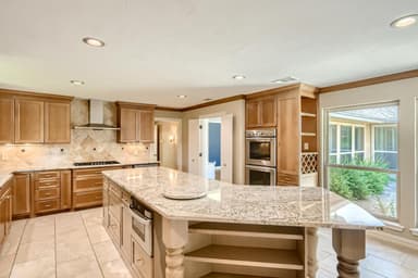 Place Preview main user avatar