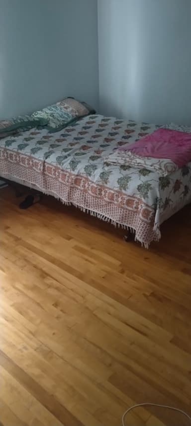 Place Preview main user avatar