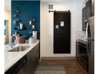 Place Preview main user avatar