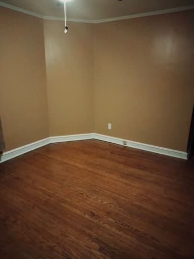 Place Preview main user avatar