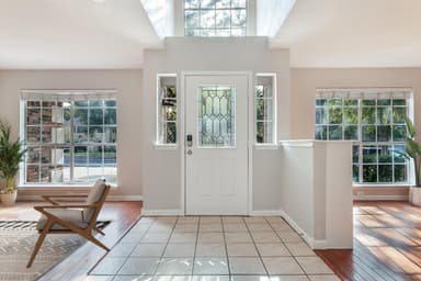 Place Preview main user avatar