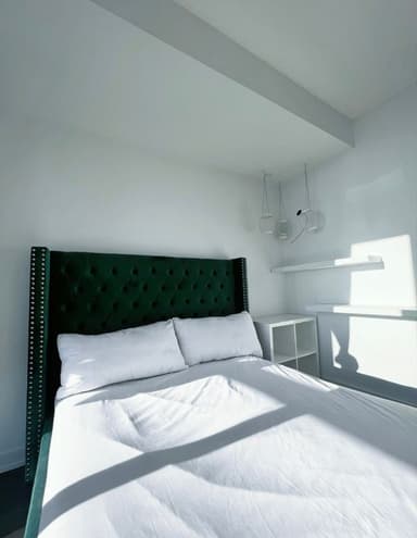 Place Preview main user avatar