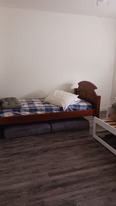 Place Preview main user avatar