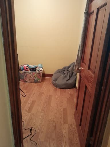 Place Preview main user avatar