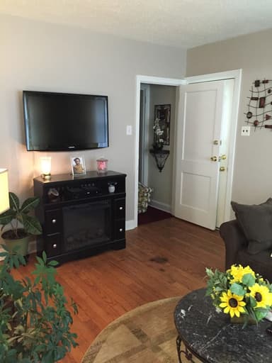 Place Preview main user avatar