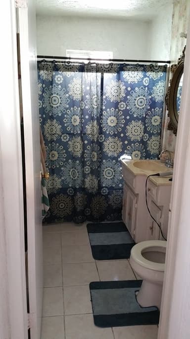 Place Preview main user avatar