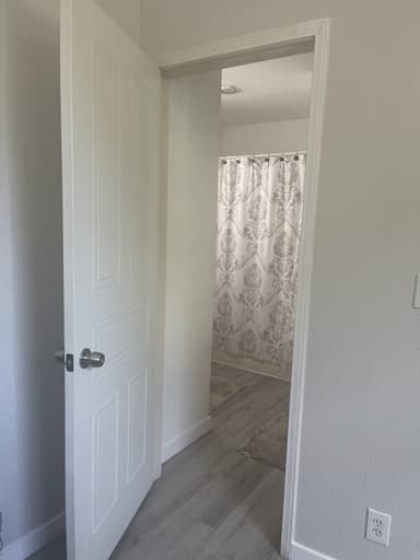 Place Preview main user avatar