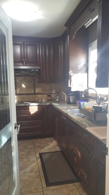 Place Preview main user avatar