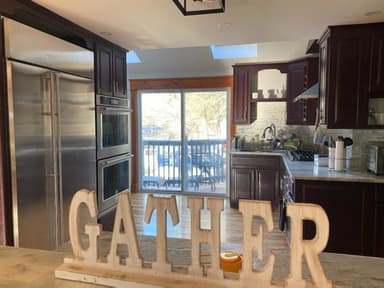 Place Preview main user avatar