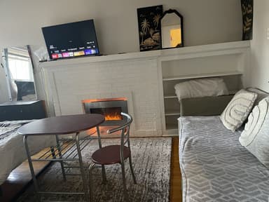 Place Preview main user avatar