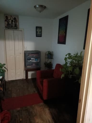 Place Preview main user avatar