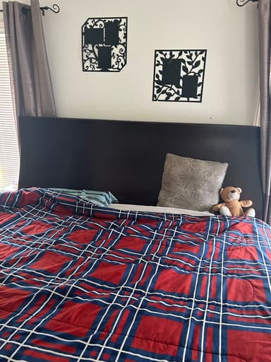 Place Preview main user avatar