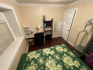 Place Preview main user avatar