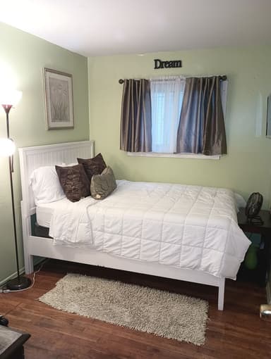 Place Preview main user avatar