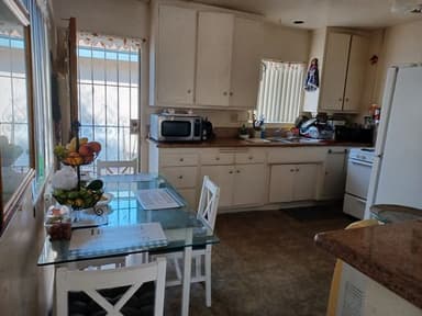 Place Preview main user avatar