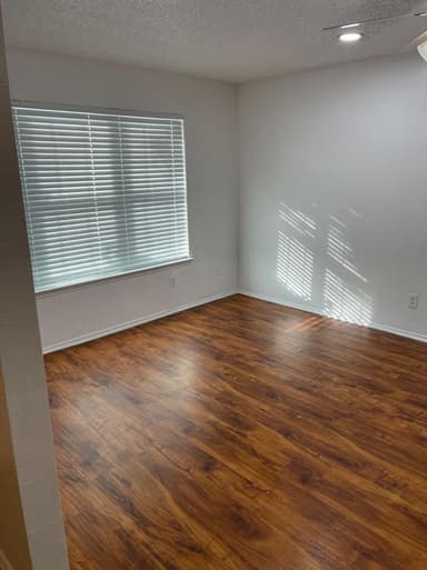 Place Preview main user avatar