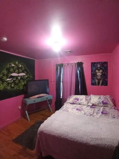 Place Preview main user avatar