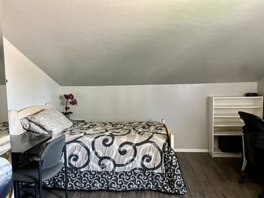 Place Preview main user avatar