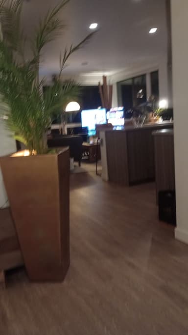 Place Preview main user avatar