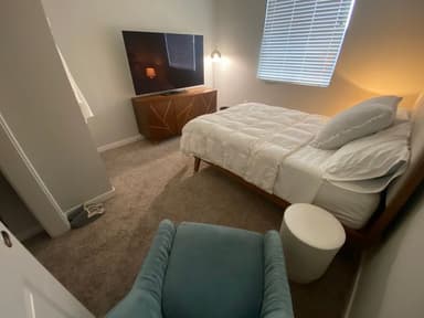 Place Preview main user avatar