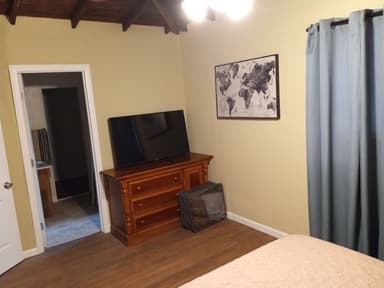 Place Preview main user avatar