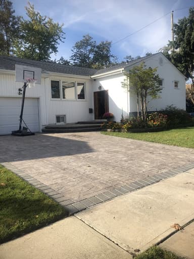 Place Preview main user avatar