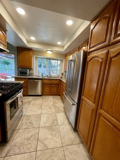 Place Preview main user avatar