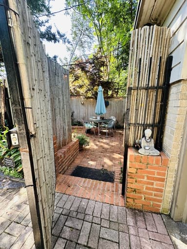 Place Preview main user avatar