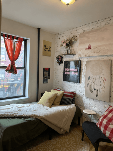 Place Preview main user avatar