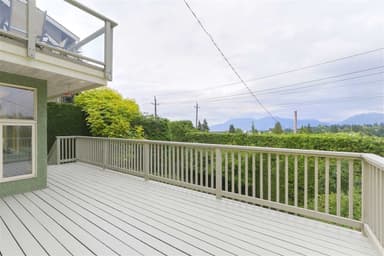 Place Preview main user avatar