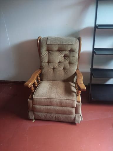 Place Preview main user avatar