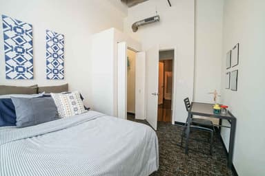 Place Preview main user avatar