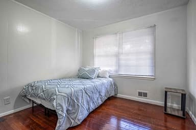 Place Preview main user avatar