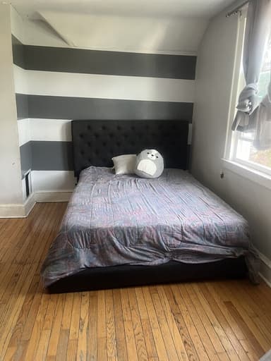 Place Preview main user avatar