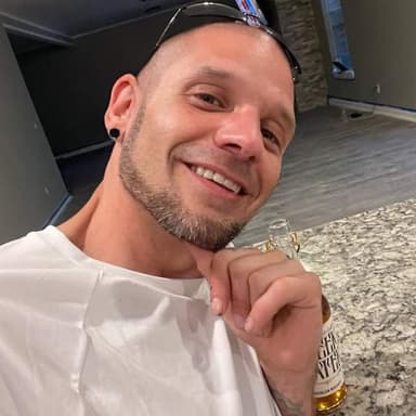 Profile Picture main user avatar