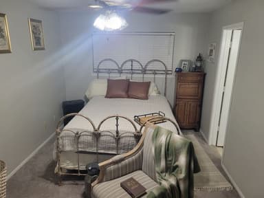 Place Preview main user avatar