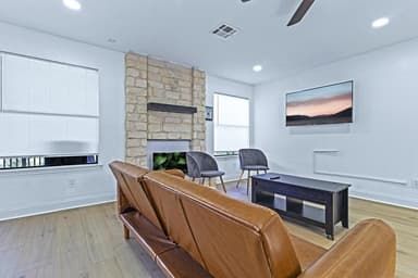 Place Preview main user avatar