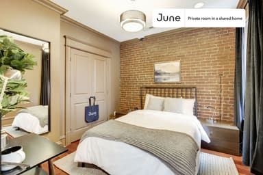 Place Preview main user avatar